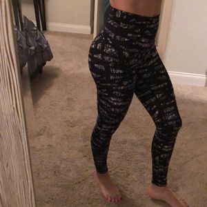 Size 4 lululemon leggings